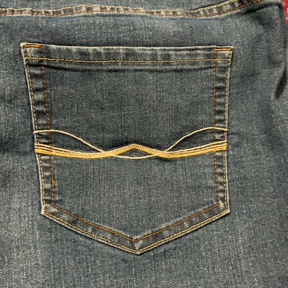 Faded Glory Women’s Plus jean capris 22w - Picture 4 of 5